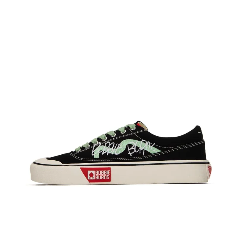 BOBBIE BURNS Balance Low-Top Canvas Shoes Unisex Black-0