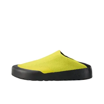 Arcteryx KRAGG Anti Slip Wear Resistant Low Top Casual Shoes Men's Yellow Black