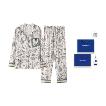 Floating Light Islands Pajama Set Women's Gift Box Set Multicolor