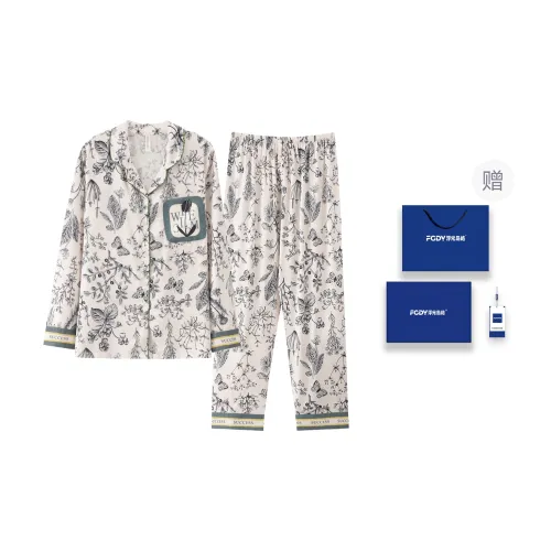 Floating Light Islands Pajama Set Women's Gift Box Set Multicolor