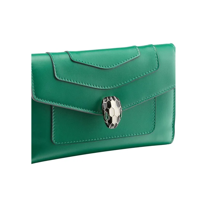 BVLGARI Serpenti Forever Series Calfskin Wallet Large Size Women's Bright Green-3