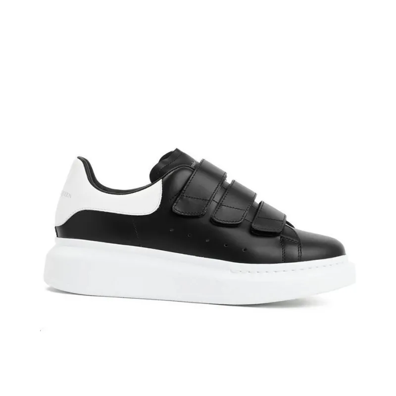 Alexander McQueen Low Top Stylish Skateboarding Shoes Women's Black-1