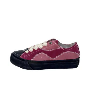 StacyLowery Anti-Slip Wear-Resistant Low-Top Skateboard Shoes Women's Pink Black
