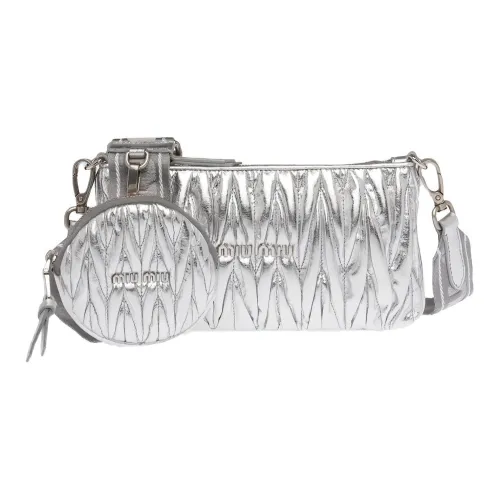 MIU MIU Matelassé Leather Shoulder Bag, Crossbody Bag Women's ensemble