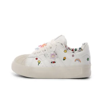 Lovely You Wear resistant And Lightweight Low Top Skateboard Shoes Women's White