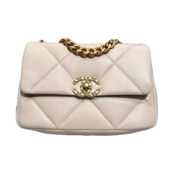 CHANEL 19Bag21K Winter Sheepskin Crossbody Bag, Shoulder Bag Women's Ecru