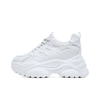 A Poinsettia Princess Low-Top Chunky Sneakers Women's