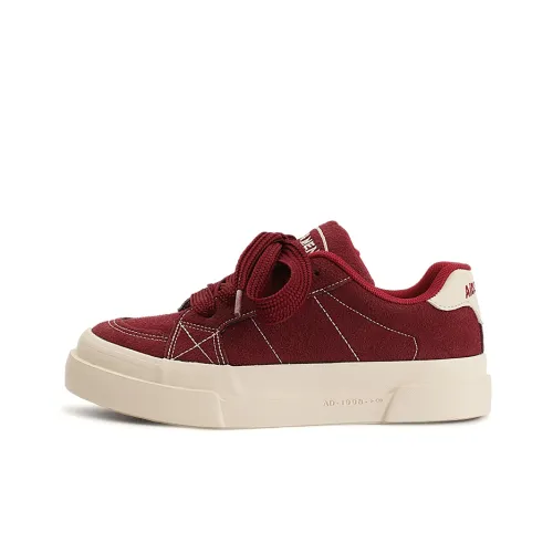 MKTKM Non slip Wear resistant Shock Absorption Low Top Canvas Shoes Women's
