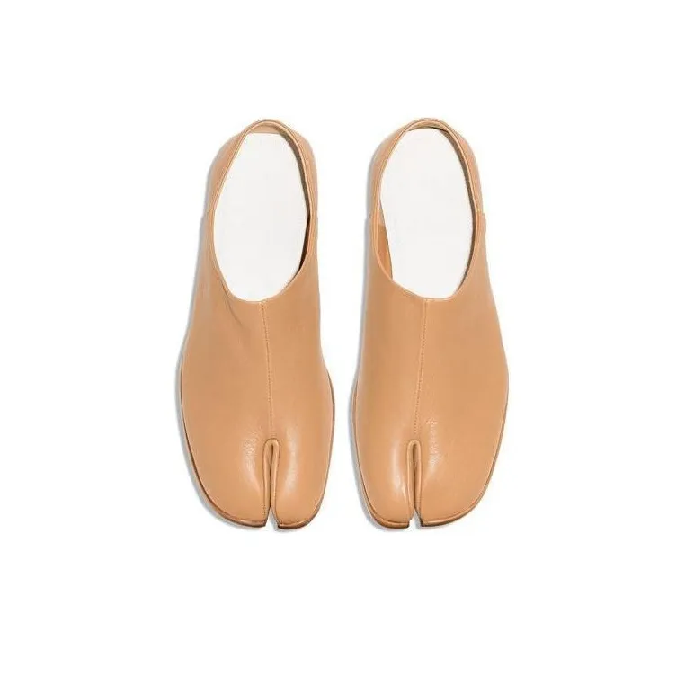 Maison Margiela Tabi Leather Babouche Shoes-3