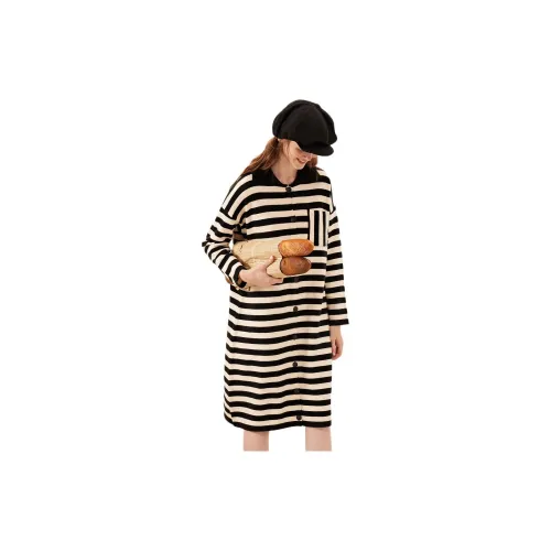 Asuka and new sake Long-Sleeved Dresses Women's Black