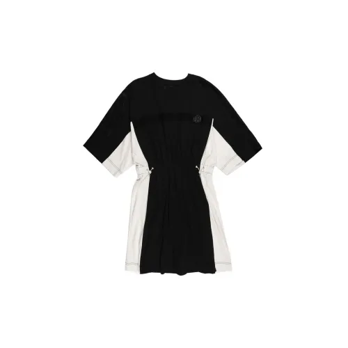 TCH Short-Sleeved Dresses Women's Black Background With White Logo