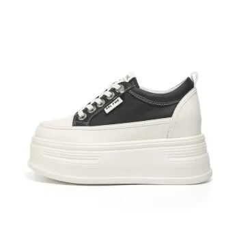 DAPHNE Low Top Skateboard Shoes Women's