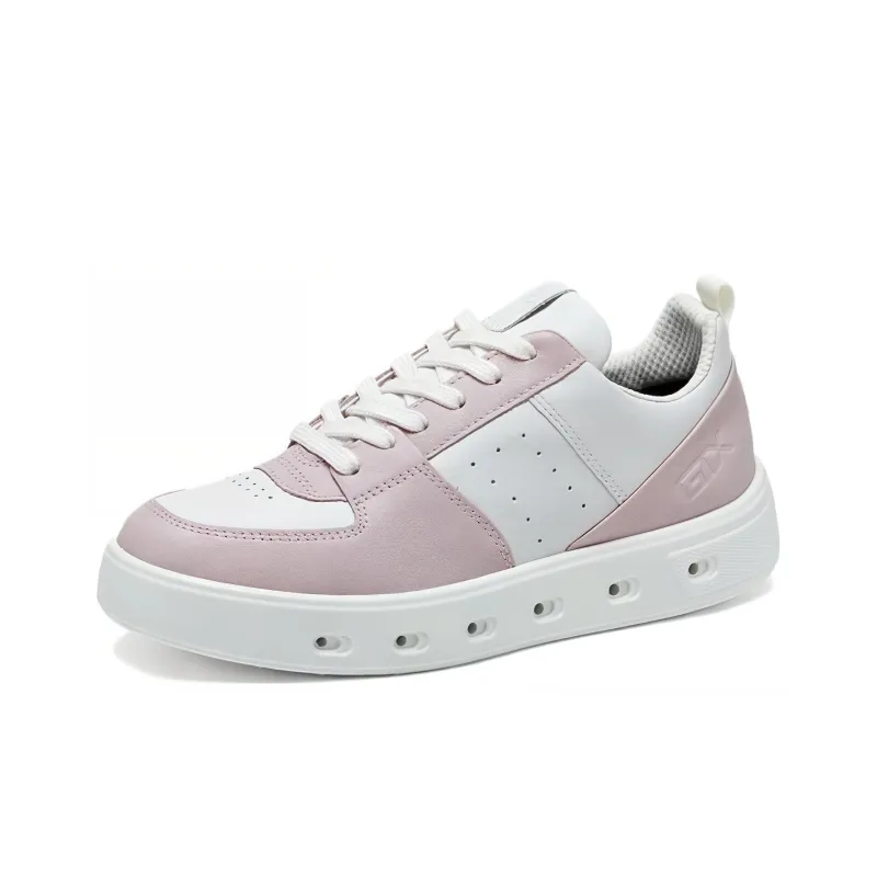 Ecco Stylish Skateboarding Shoes Women's Ice Purple Pink-0