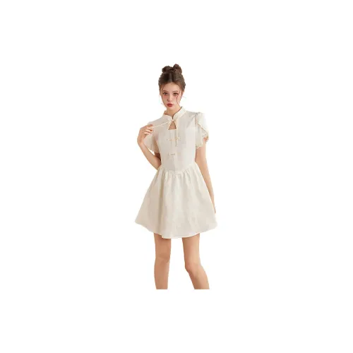 UNIFREE Short-Sleeved Dresses Women's Apricot