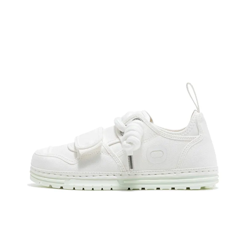 OETZI Classic Series 1 Wear-Resistant Lightweight Breathable Height Increasing Low-Top Skateboard Shoes Unisex White-0