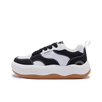QIAODAN Wave Puffy Shoes Slip Resistant Cushioning Low Top Skateboard Shoes Women's White Black