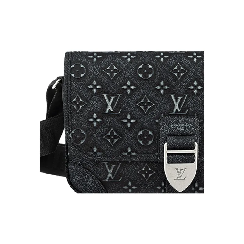 LOUIS VUITTON Archy Cow Leather Messenger Bag, Shoulder Bag, Crossbody Bag Medium Size Men's Black-4