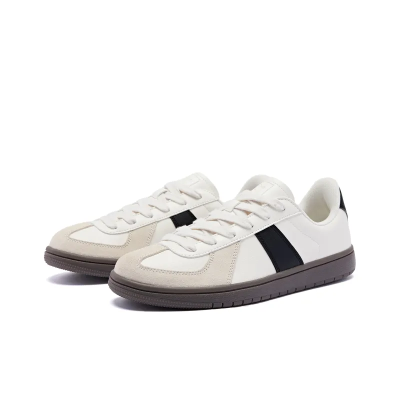 QIAODAN Moral Training Shoes Skateboard Shoes Men Low Top Cream White Black-2