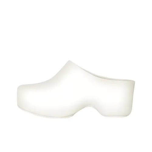 Givenchy Rubber Sole Slip Resistant Leather Closed Toe Slippers Women's Ivory