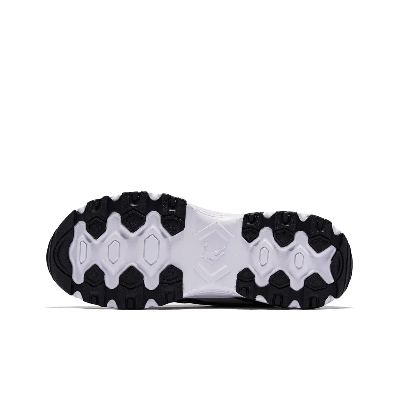 QIAODAN Cushioned Slip Resistant Warm Low Top Chunky Sneakers Men's Black Jordan White-4