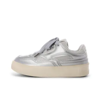 Lovely You Non slip Lightweight Low Top Skateboard Shoes Women's Silver