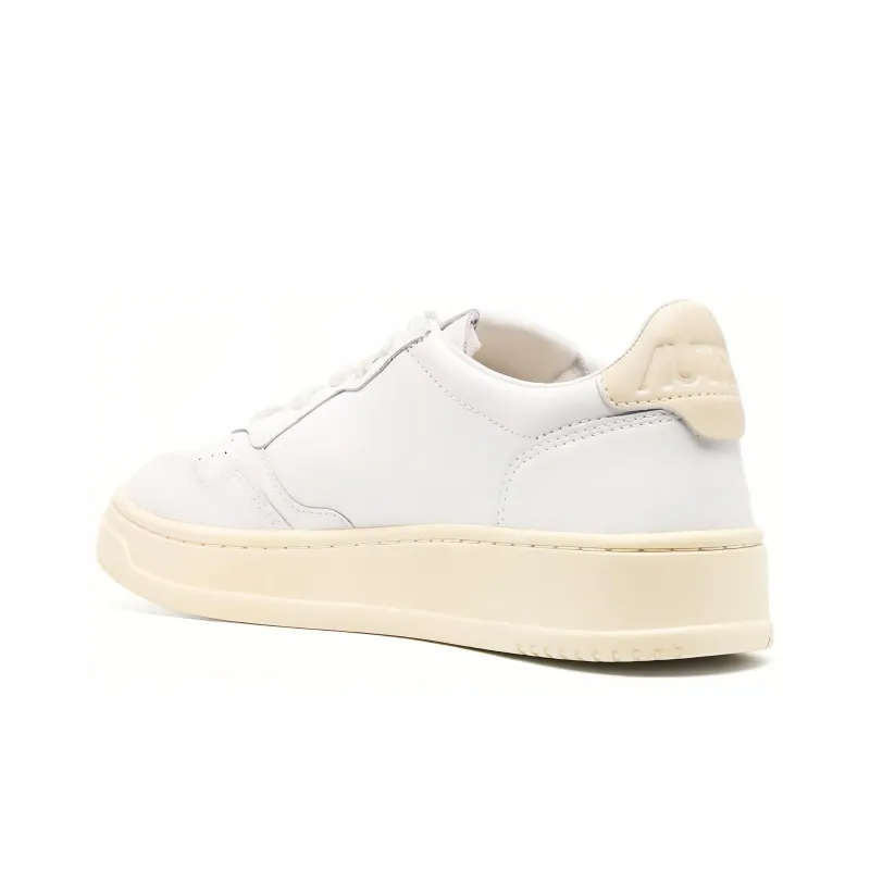 AUTRY Medalist Low Leather 'White' Women's-2