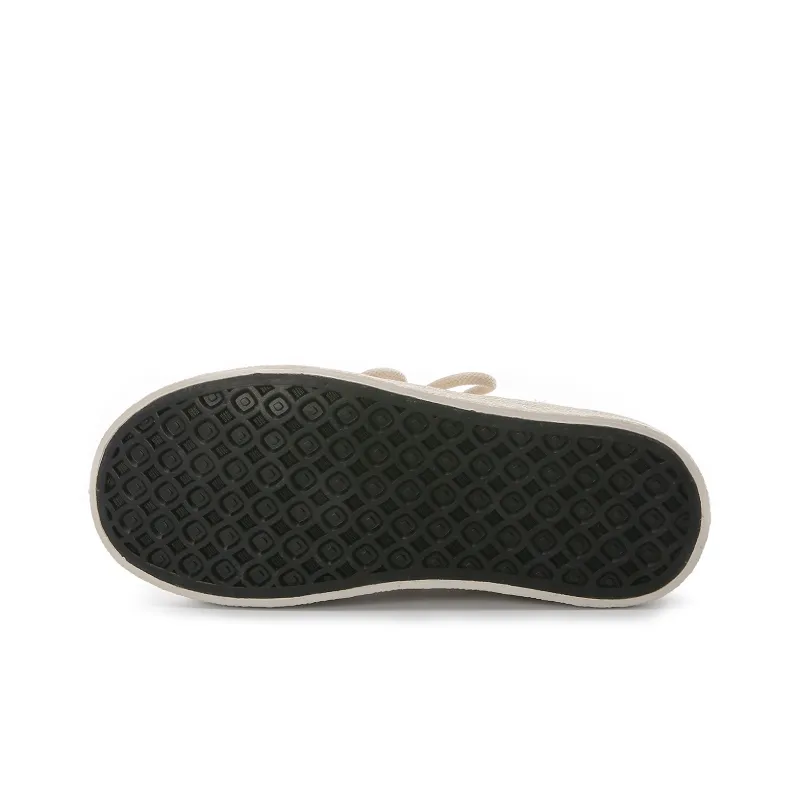 Lovely You Lightweight And Breathable Low Top Skateboard Shoes Women's White-4