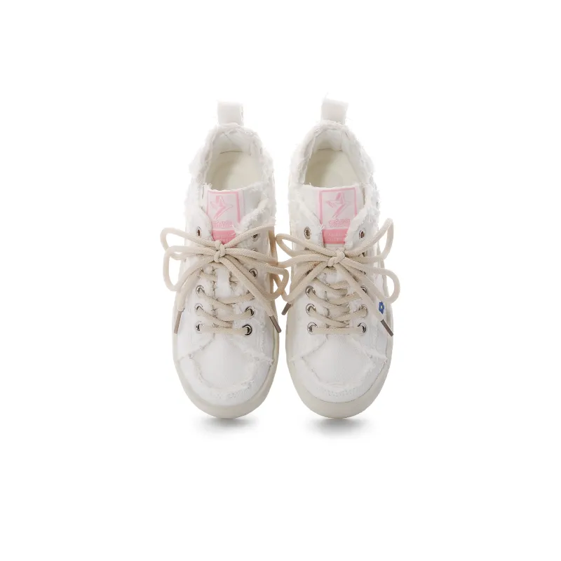 Lovely You Lightweight And Breathable Low Top Skateboard Shoes Women's White-2