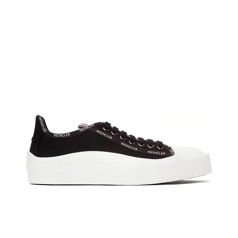 Moncler Low Top Stylish Skateboarding Shoes Men's Black White-1