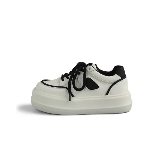 DOLIN COLLECTION Casual Shoes Women's Low-Top