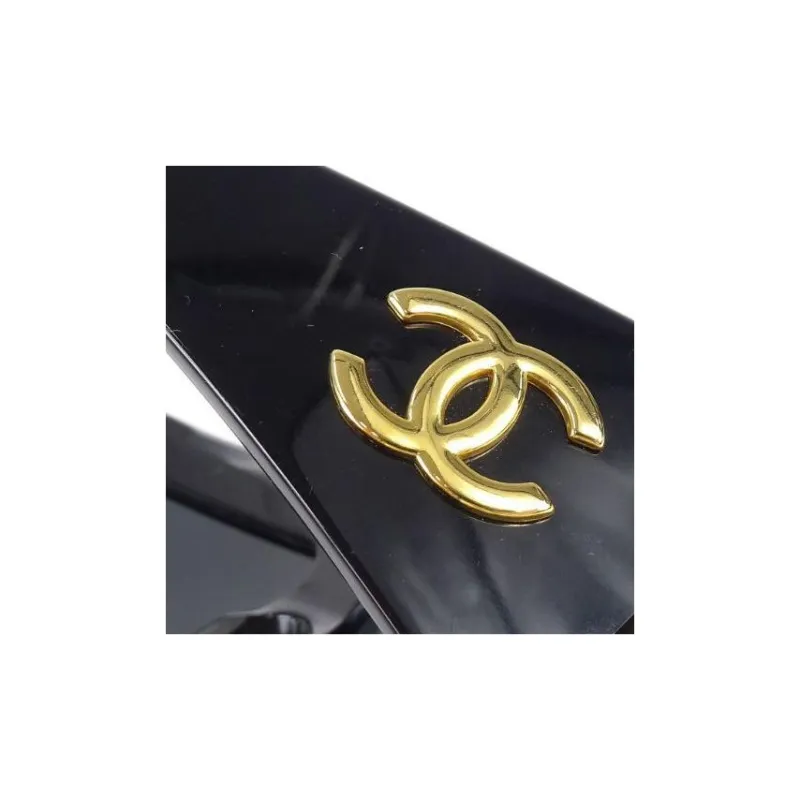CHANEL 1980 1990s Chain trimmed Shield frame Sunglasses-2