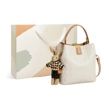 15 MINS Handbags Ecru