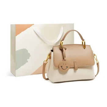 15 MINS Handbags