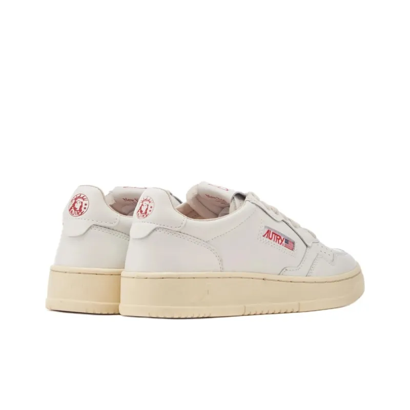 AUTRY Medalist Lightweight Low Top Skateboard Shoes Women's White-3