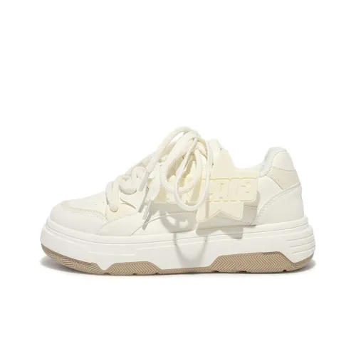 OAOQ Cushioning Wear-Resistant Low-Top Skateboard Shoes Women's