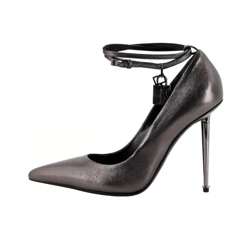 TOM FORD Padlock Metallic Pumps