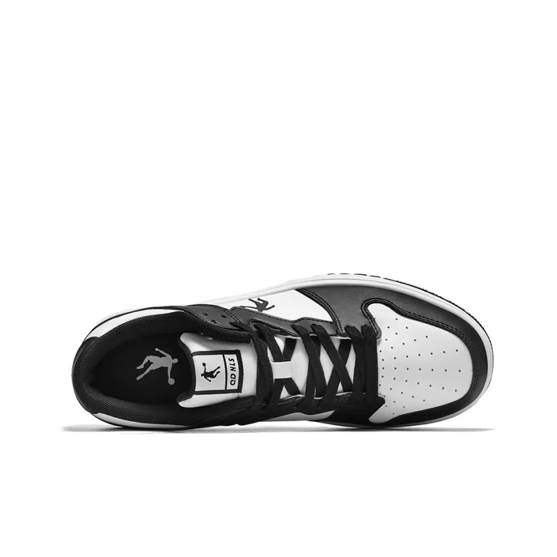 QIAODAN Slip Resistant Coverage Low Top Skateboard Shoes Men's Black White-4