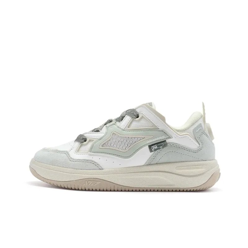 XTEP Kailang CTR Anti-Slip Wear-Resistant Low-Top Skateboard Shoes Women's White Green-0