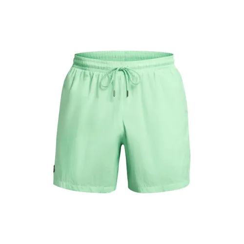 Under Armour Casual Shorts Men Matrix Green