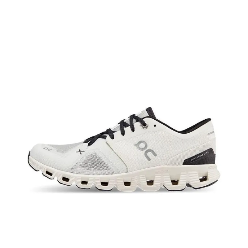 On Running Cloud X 3 White Black Women's-0