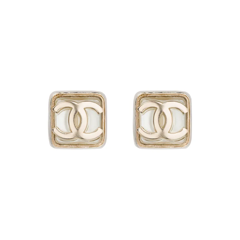 CHANEL 2022 Cc Stud Earrings-2
