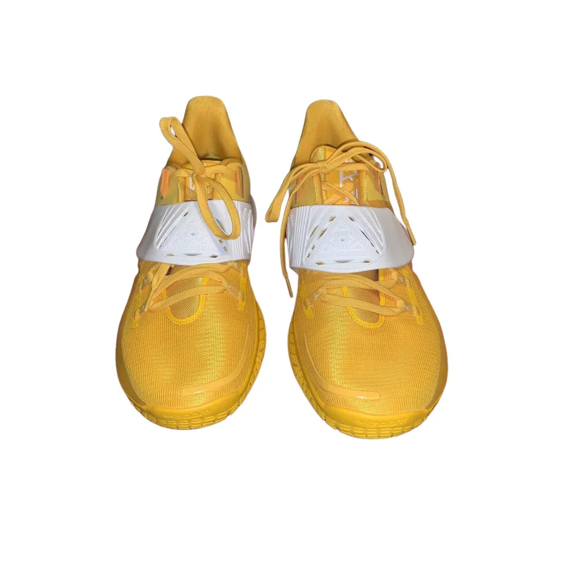 Nike Kyrie Low 3 Cushioning Low Top Basketball Shoes Men's Yellow-2