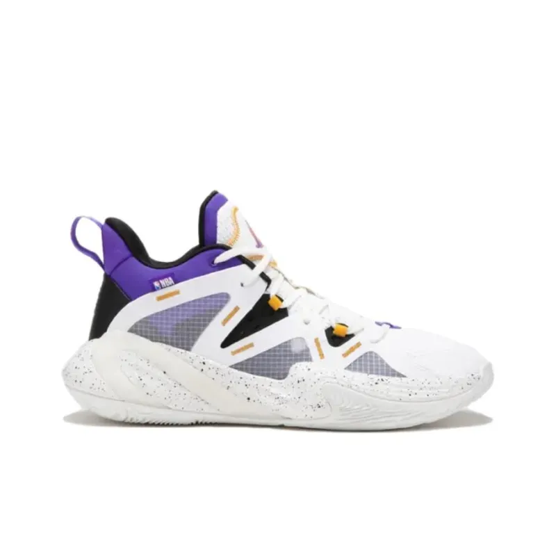 DECATHLON Abrasion Resistant Breathable Mid Top Basketball Shoes Men's White-1