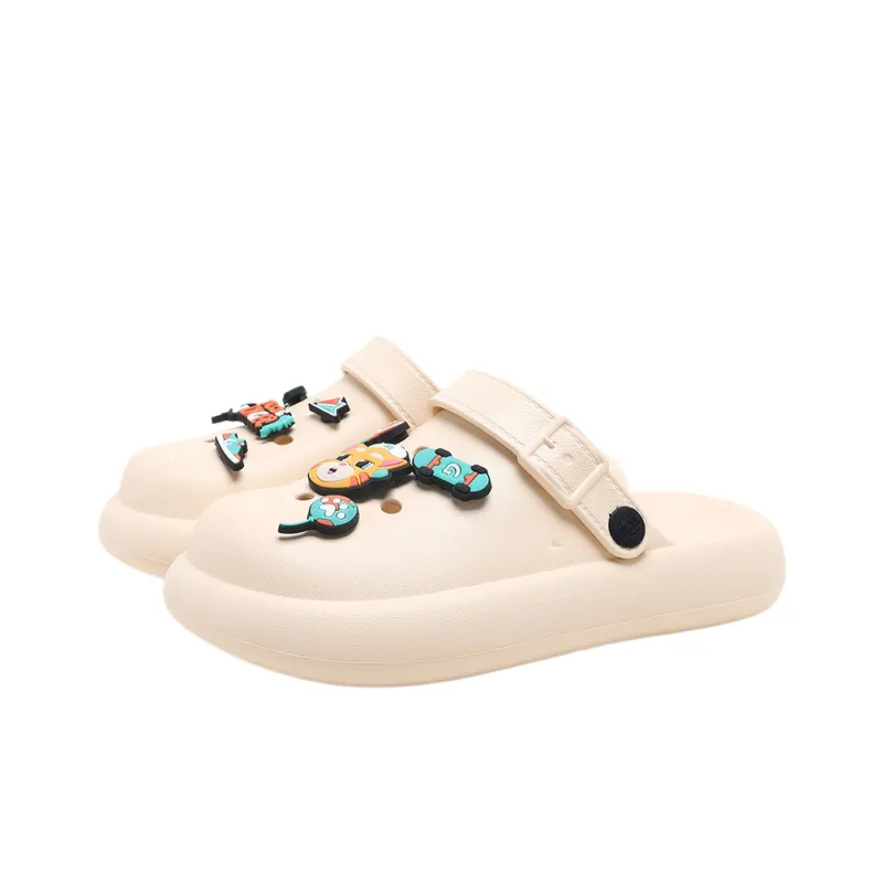 TALKING TOM Clogs Women's-22