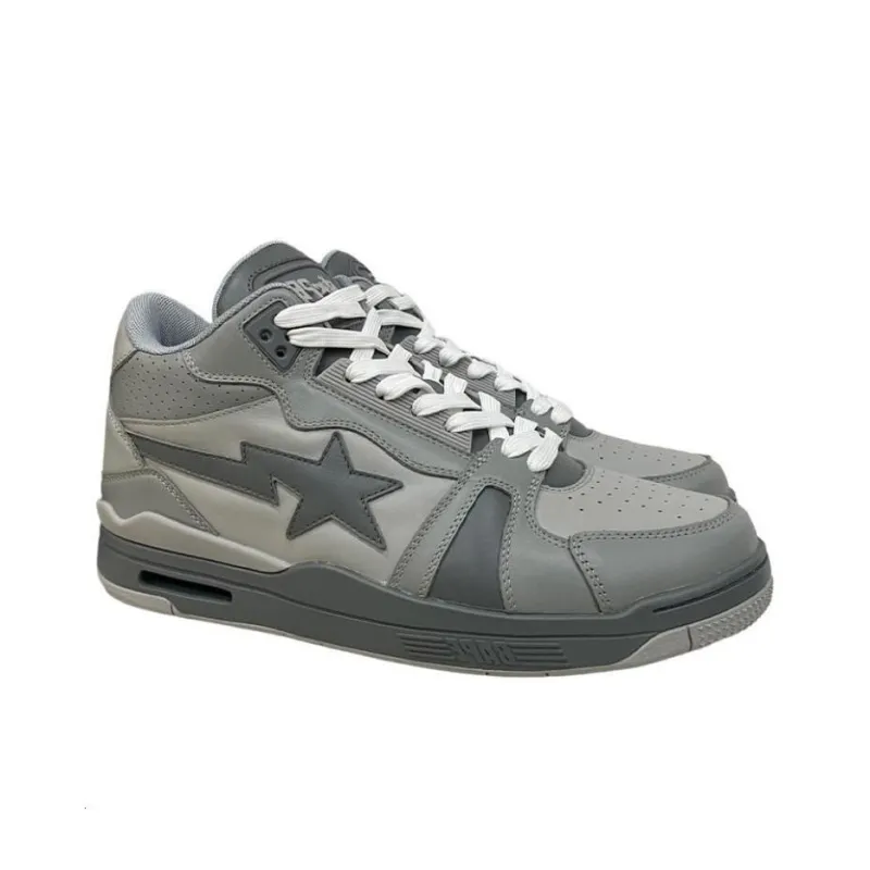 A BATHING APE® Clutch STA Leather Sneakers-1