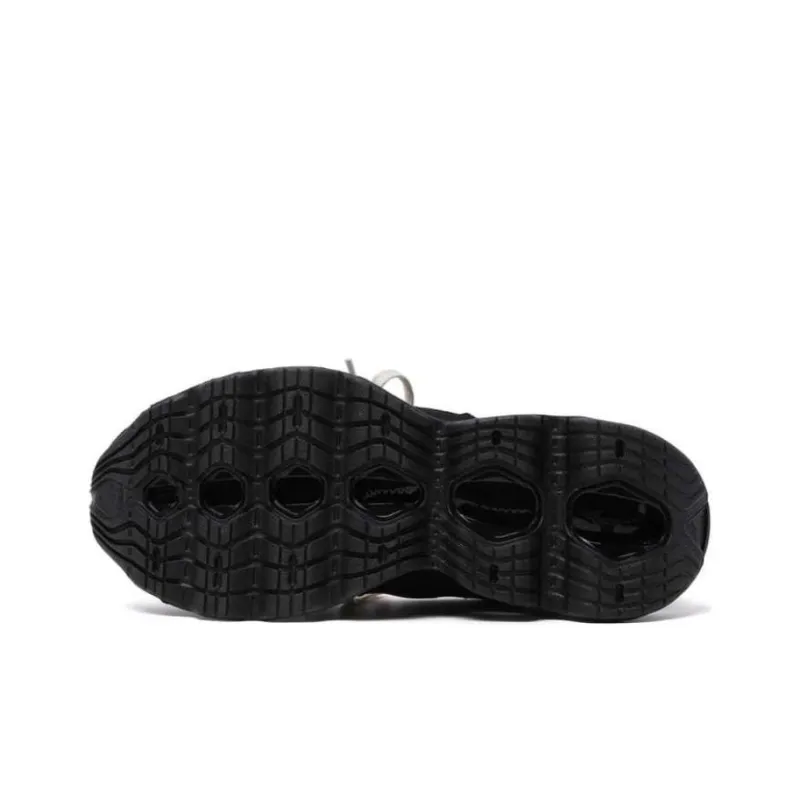 Mizuno Wave Prophecy Moc Triple Black-3