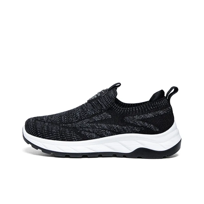 Warrior Soft Sole Elderly Shoes Lightweight Low Top Casual Shoes Unisex Black-0