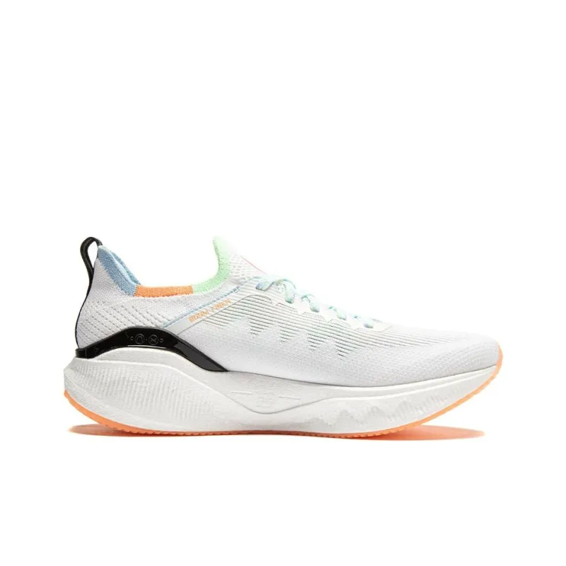 LiNing YueYing 3.0 Pro Cushioning Anti-Slip And Wear-Resistant Rebound Low-Top Running Shoes Men's White Green-1