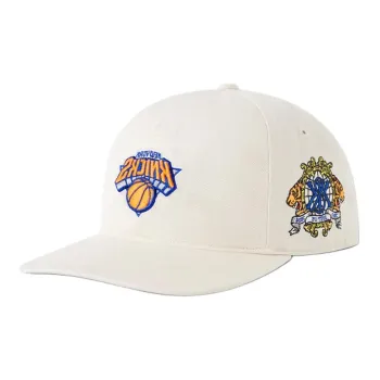 KITH 47 New York Knicks Hitch Snapback
