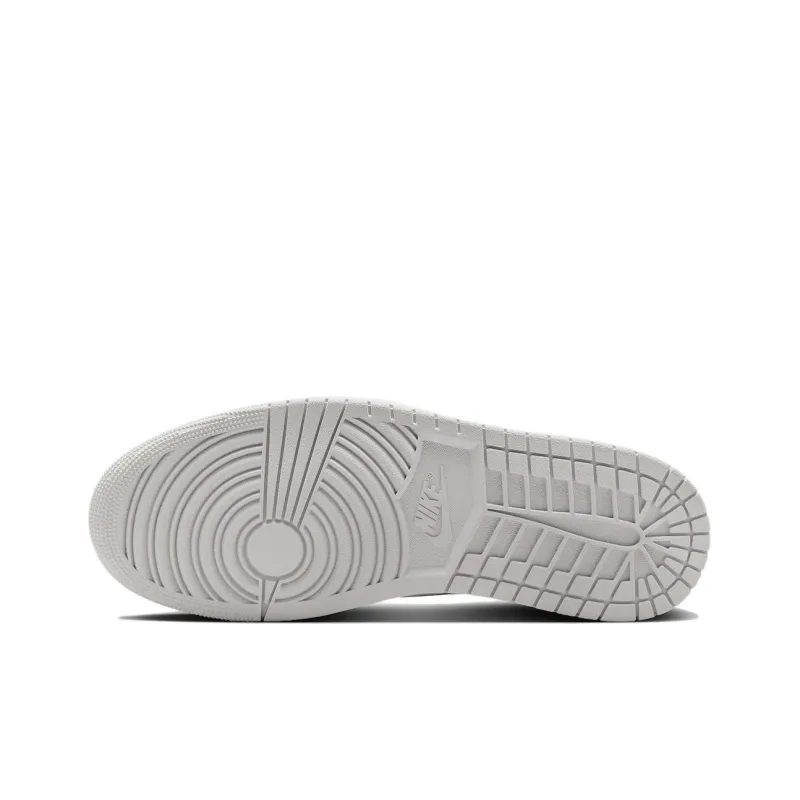 Jordan 1 Low OG Metallic Silver-5